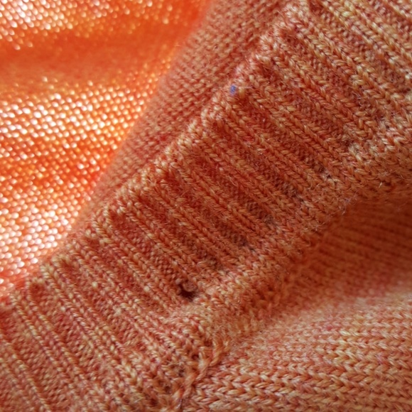🍀SALE🍀Burberry Orange Sweater - Picture 8 of 8